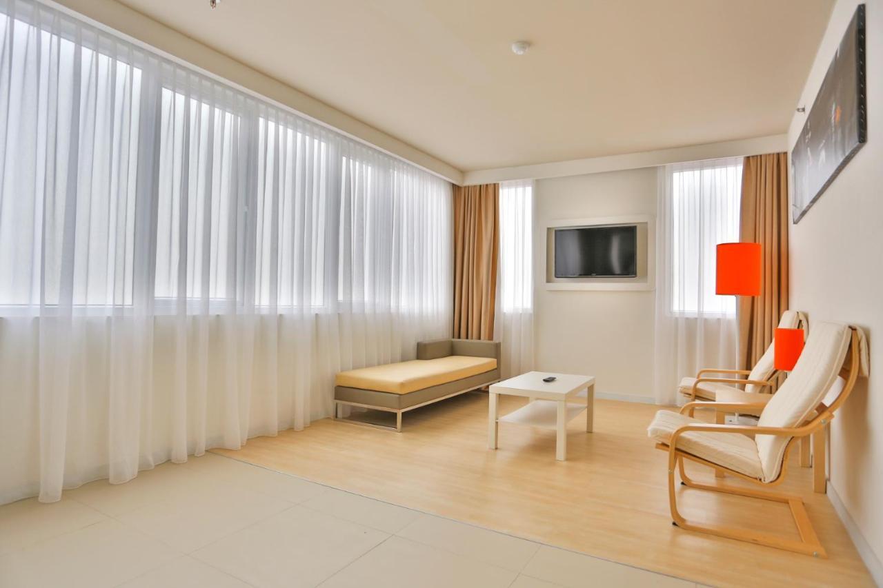 Harris Hotel Pontianak Dış mekan fotoğraf