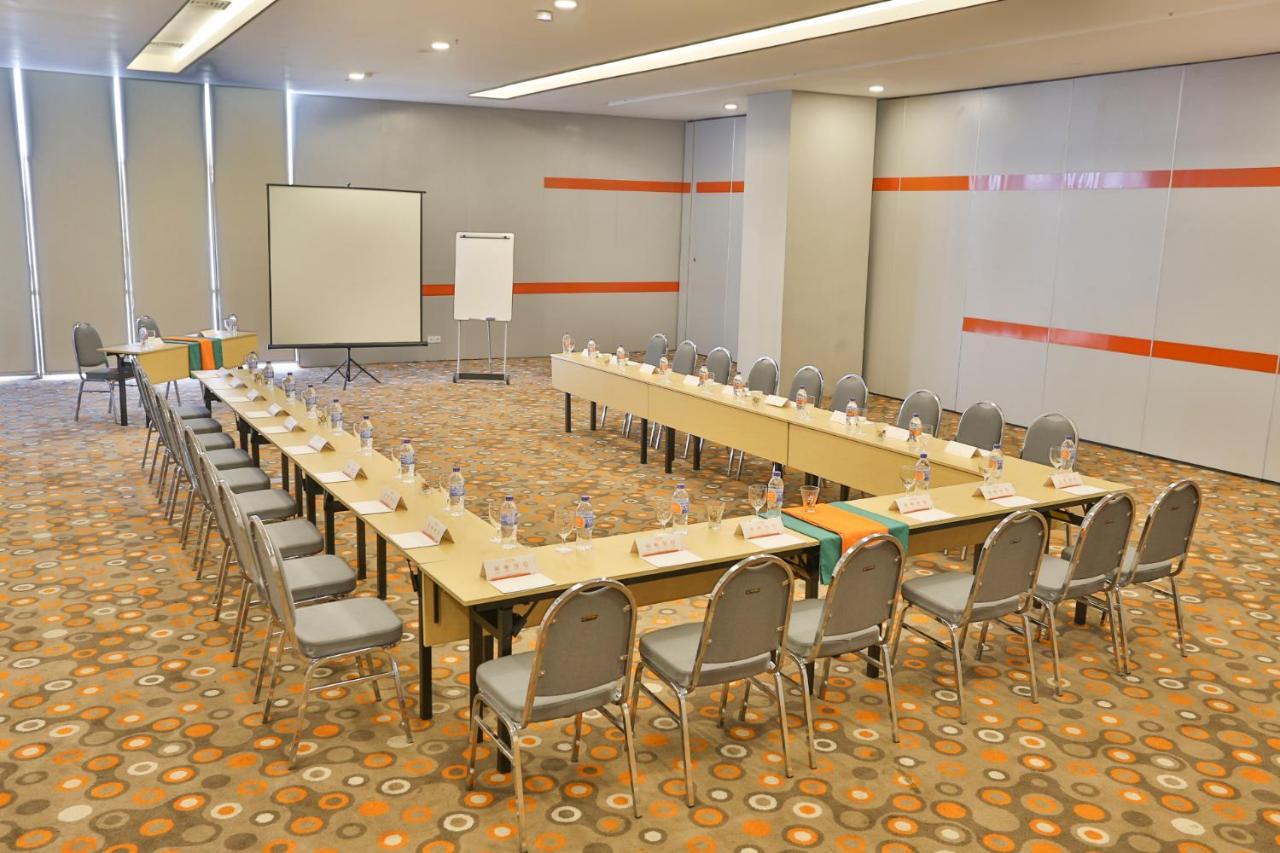 Harris Hotel Pontianak Dış mekan fotoğraf