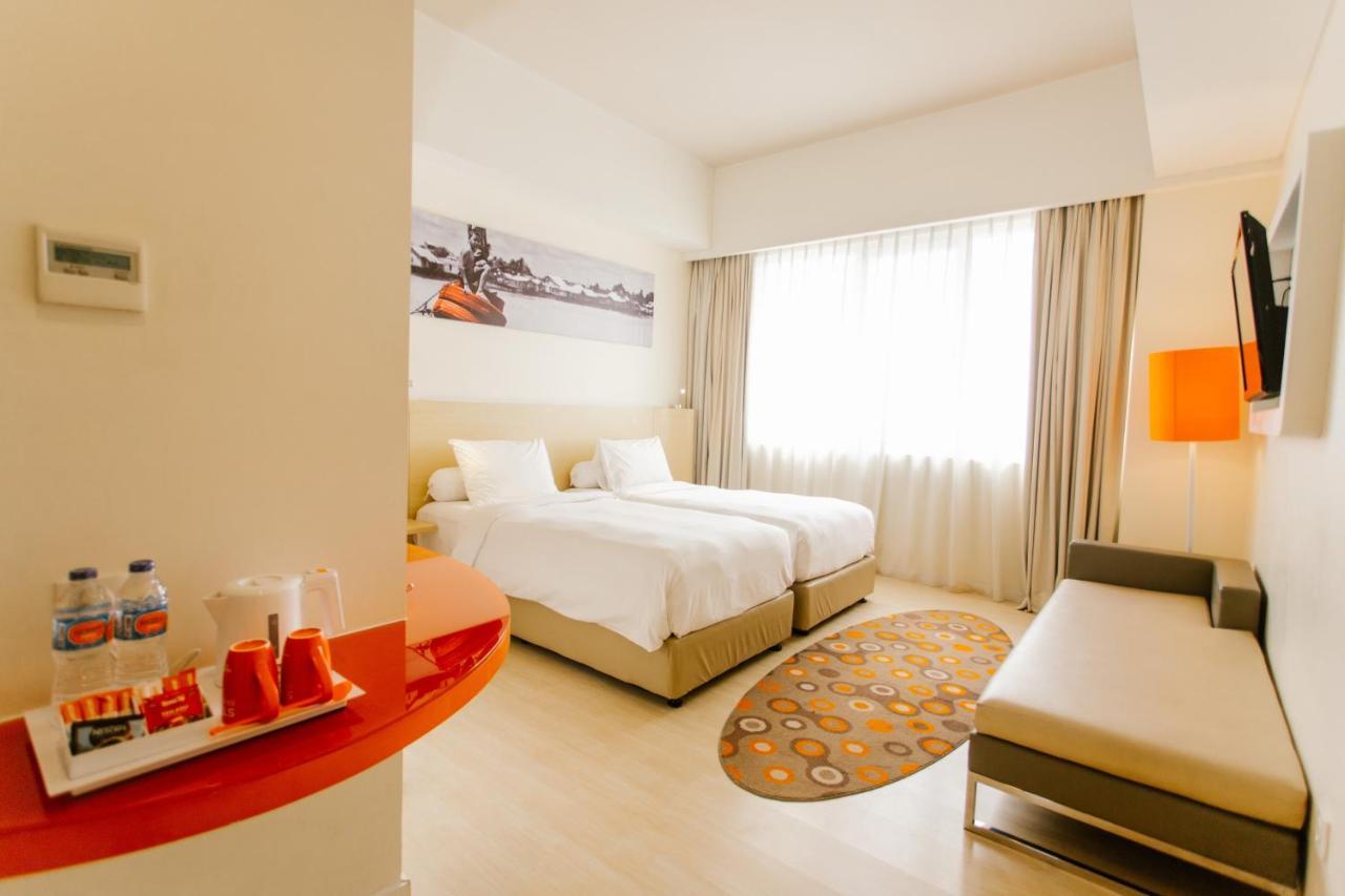 Harris Hotel Pontianak Dış mekan fotoğraf