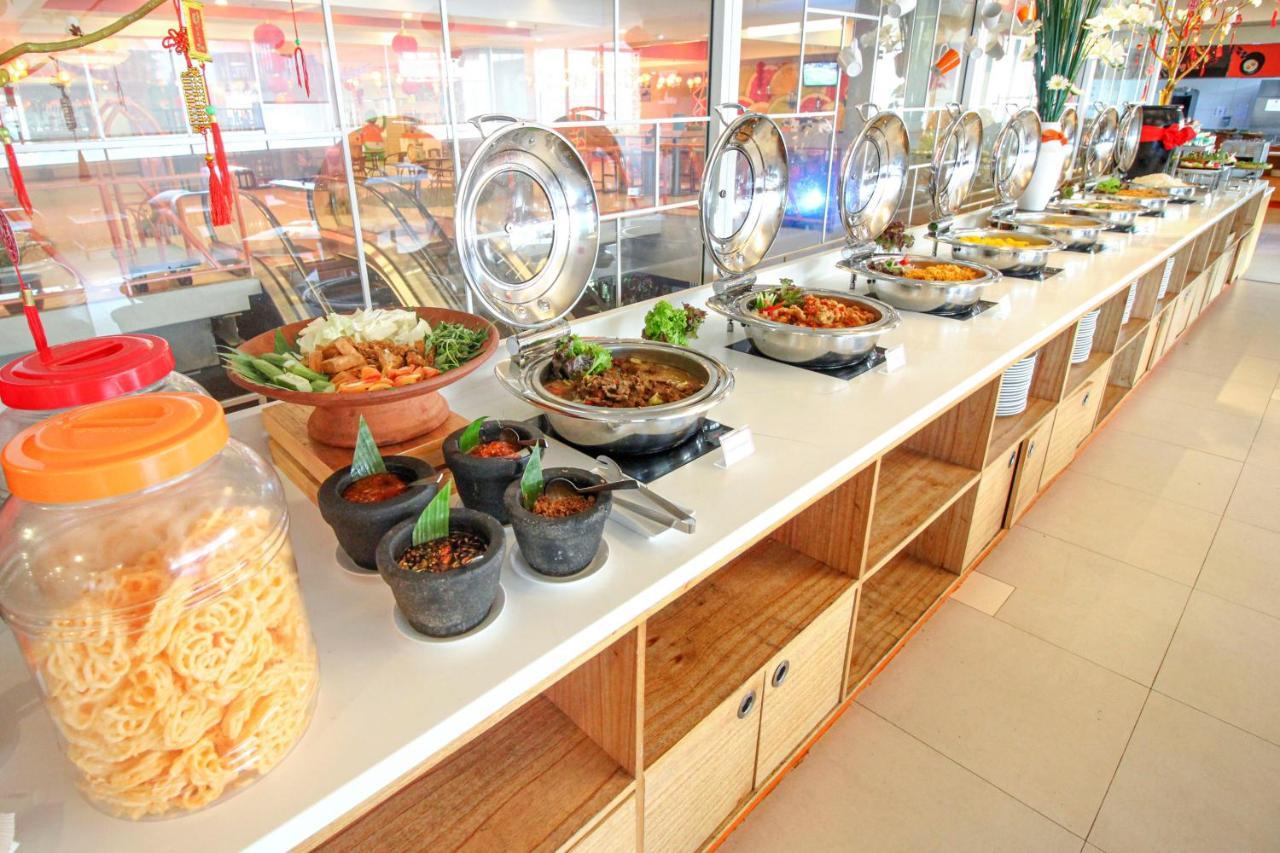 Harris Hotel Pontianak Dış mekan fotoğraf
